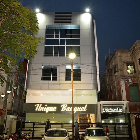 Reliable Inn 콜카타 외부 사진