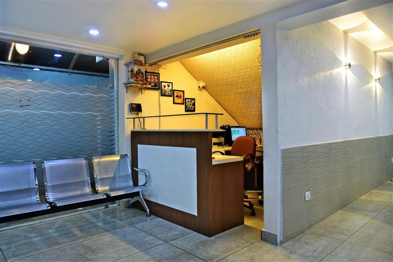 Reliable Inn 콜카타 외부 사진